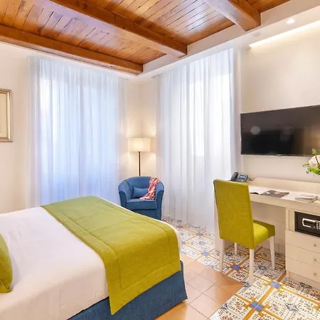 Maison Amalia 4* סורנטו